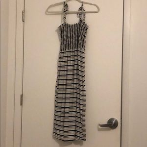 Midi dress size small